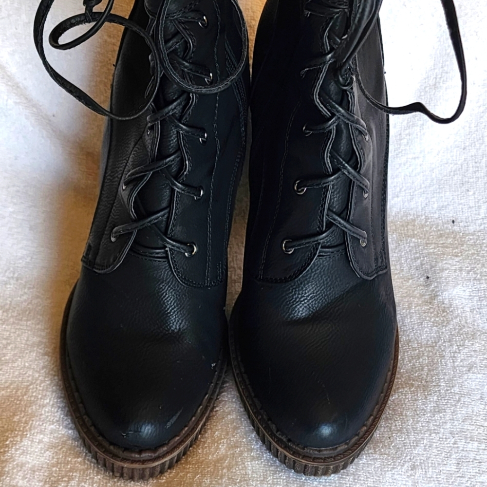 Beauty Heel Ankle Boots, 8.5, Black